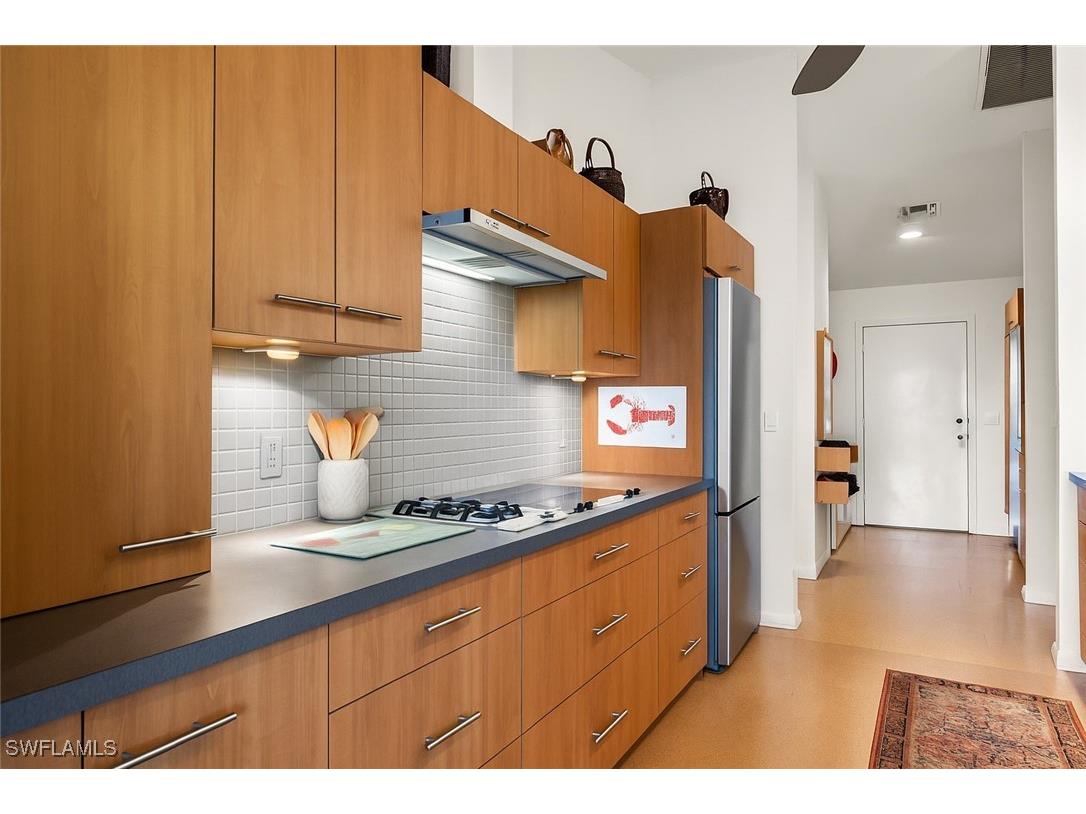 2151 Estey Avenue Naples FL 34104 225074984 image7