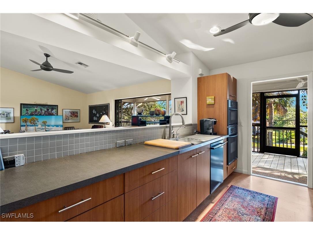 2151 Estey Avenue Naples FL 34104 225074984 image9