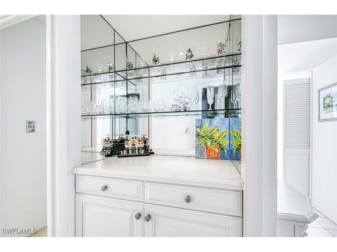 2151 Gulf Shore Boulevard N #204 Naples FL 34102 225071159 image12