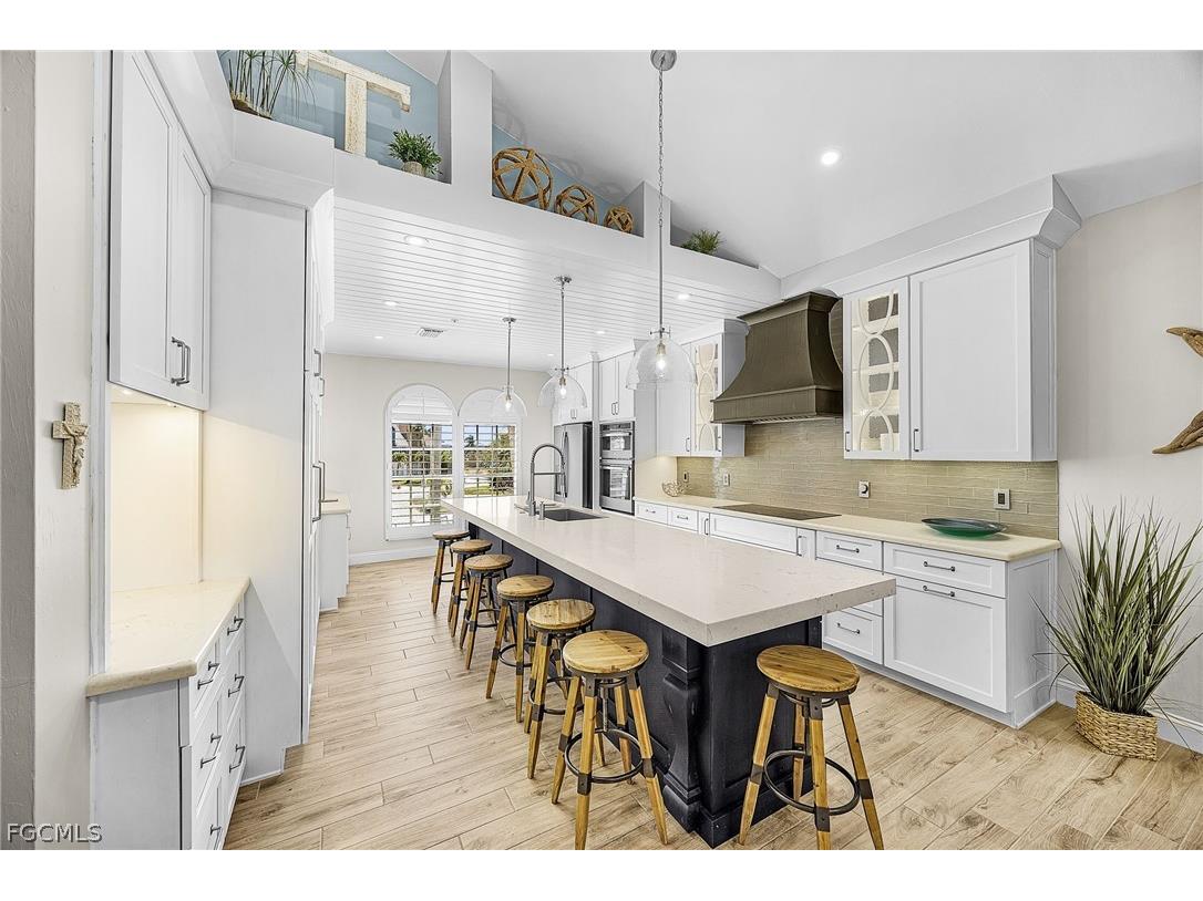 21510/21512 Indian Bayou Drive Fort Myers Beach FL 33931 2026013453 image3