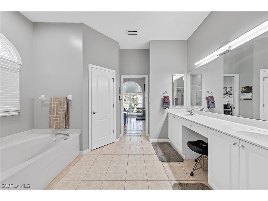 21511 Belhaven Way Estero FL 33928 226008120 image19