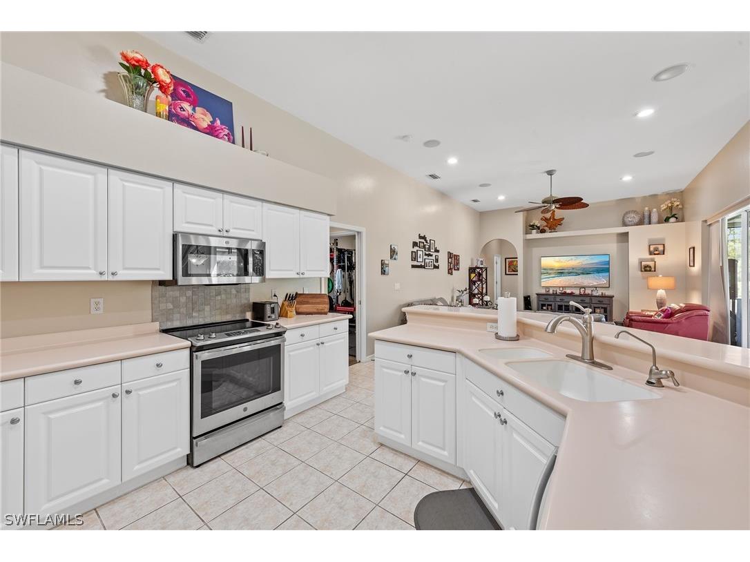 21511 Belhaven Way Estero FL 33928 226008120 image9