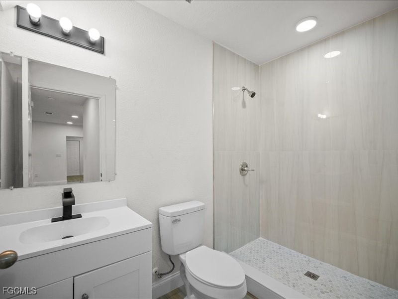 21512 Kenyon Avenue Port Charlotte FL 33952 2025014895 image13