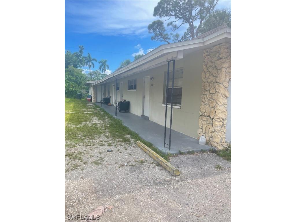 2152-2156 Franklin Street Fort Myers FL 33901 223062274 image1