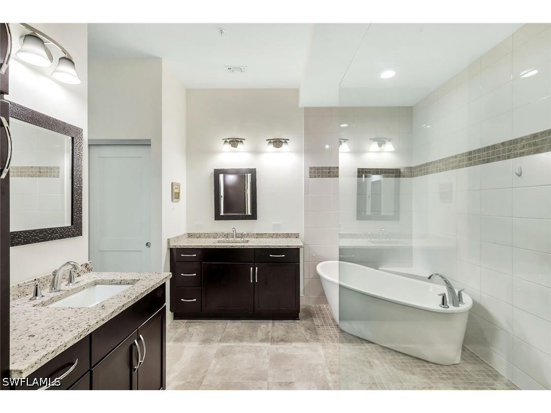 21530 Strada Nuova Circle #205 Estero FL 33928 226021598 image13