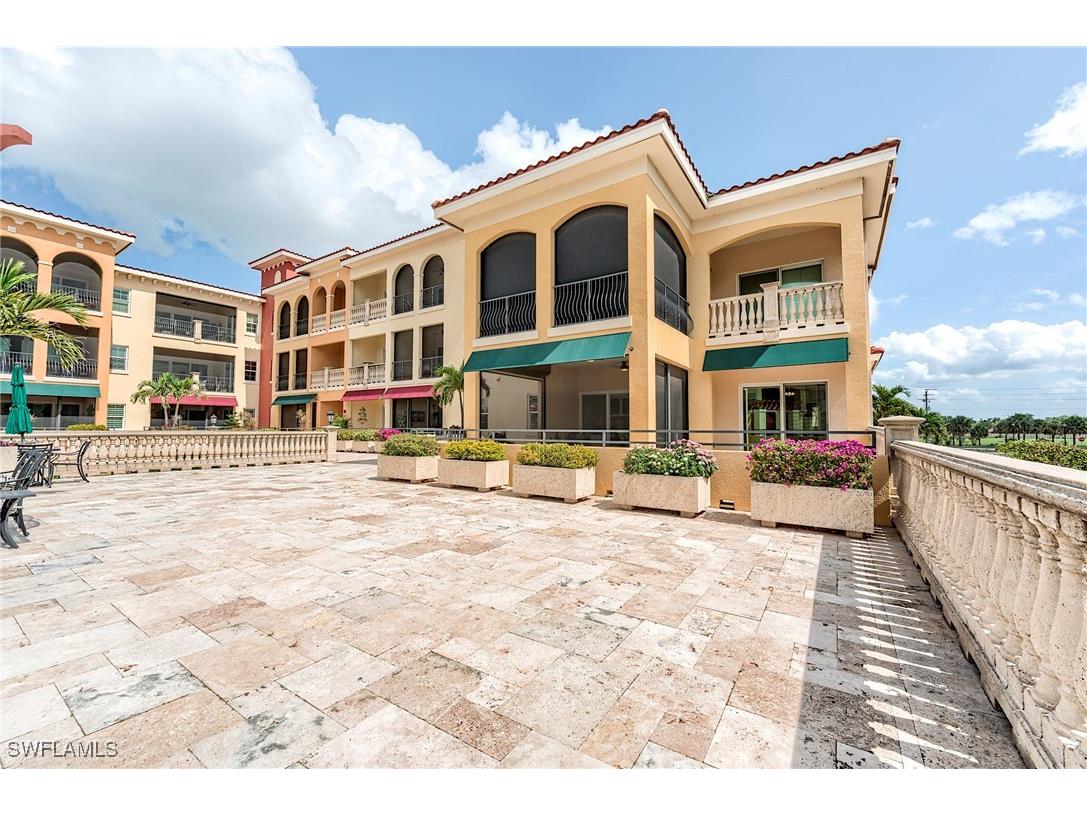 21530 Strada Nuova Circle #215 Estero FL 33928 225072105 image1