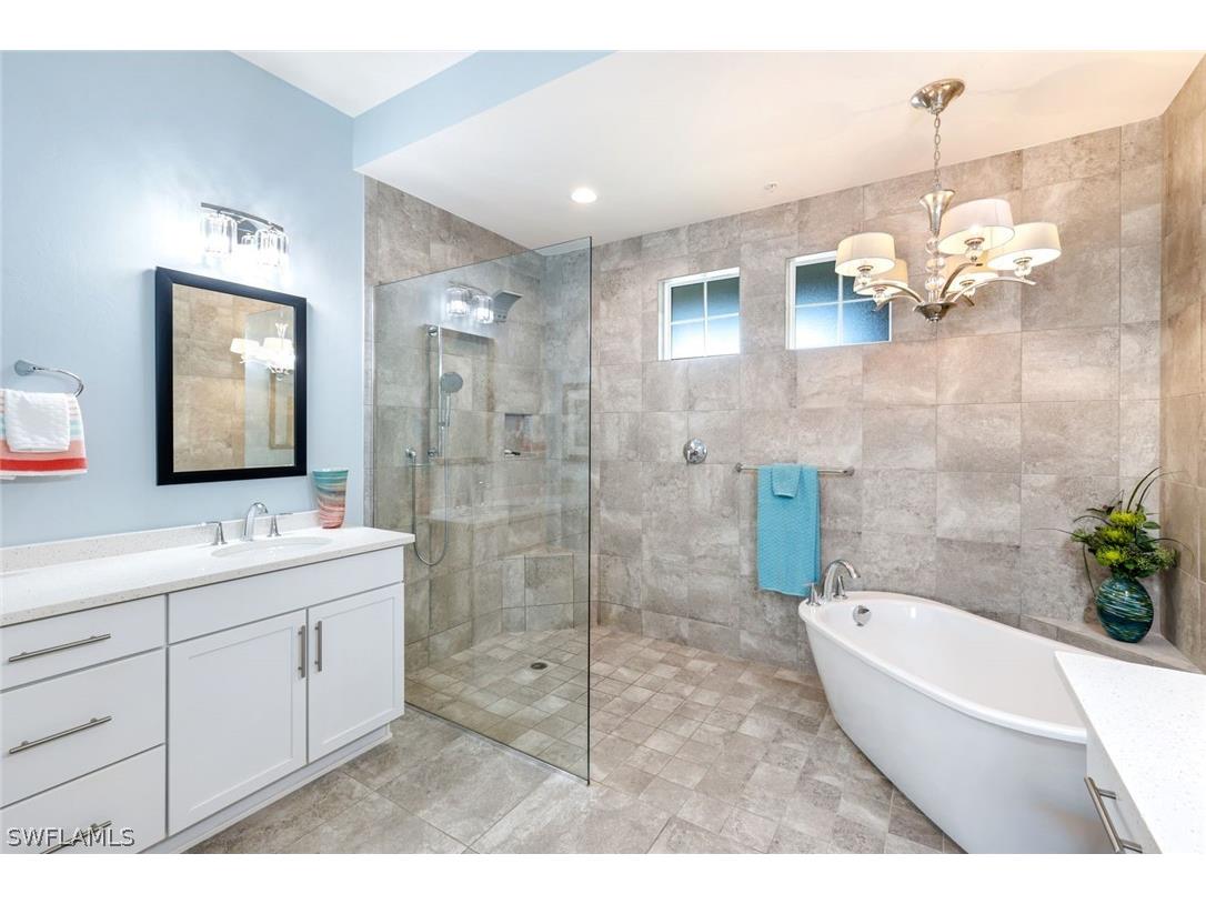 21530 Strada Nuova Circle #305 Estero FL 33928 226008155 image20