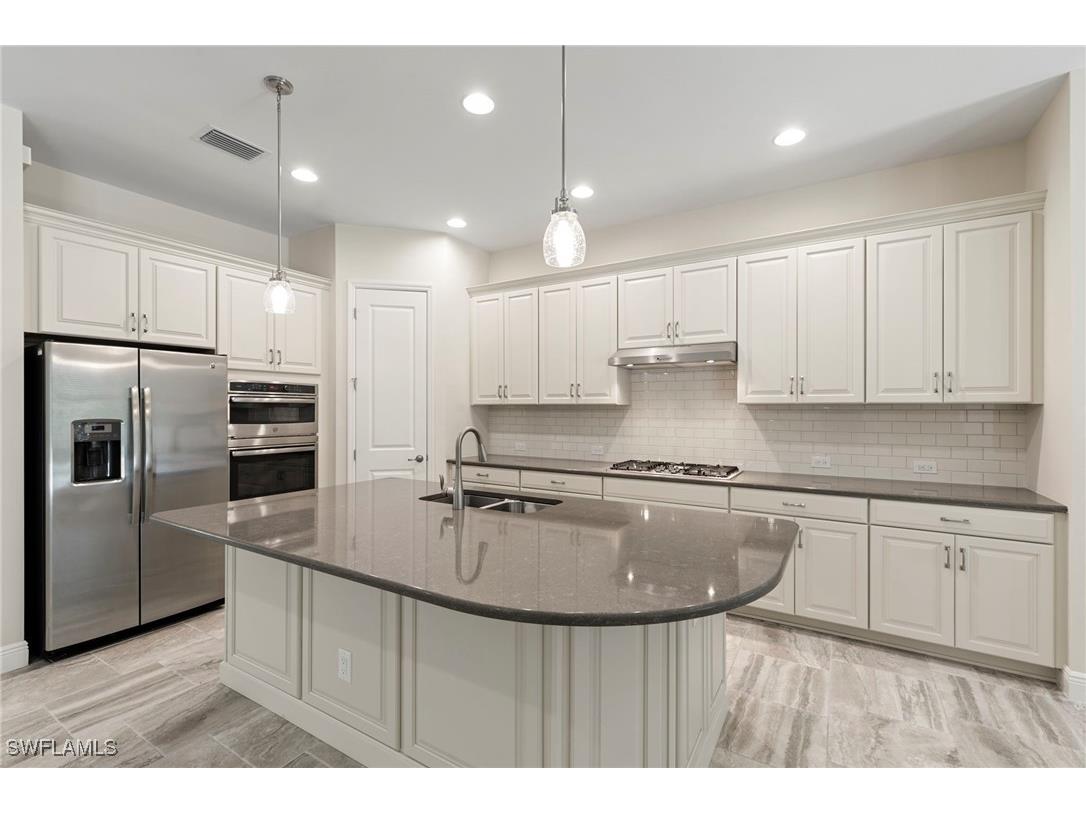 21539 Oaks Of Estero Circle Estero FL 33928 225061814 image13