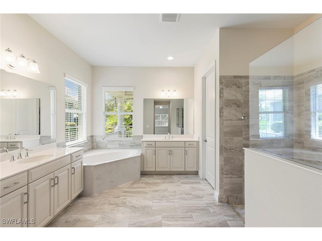 21539 Oaks Of Estero Circle Estero FL 33928 225061814 image23