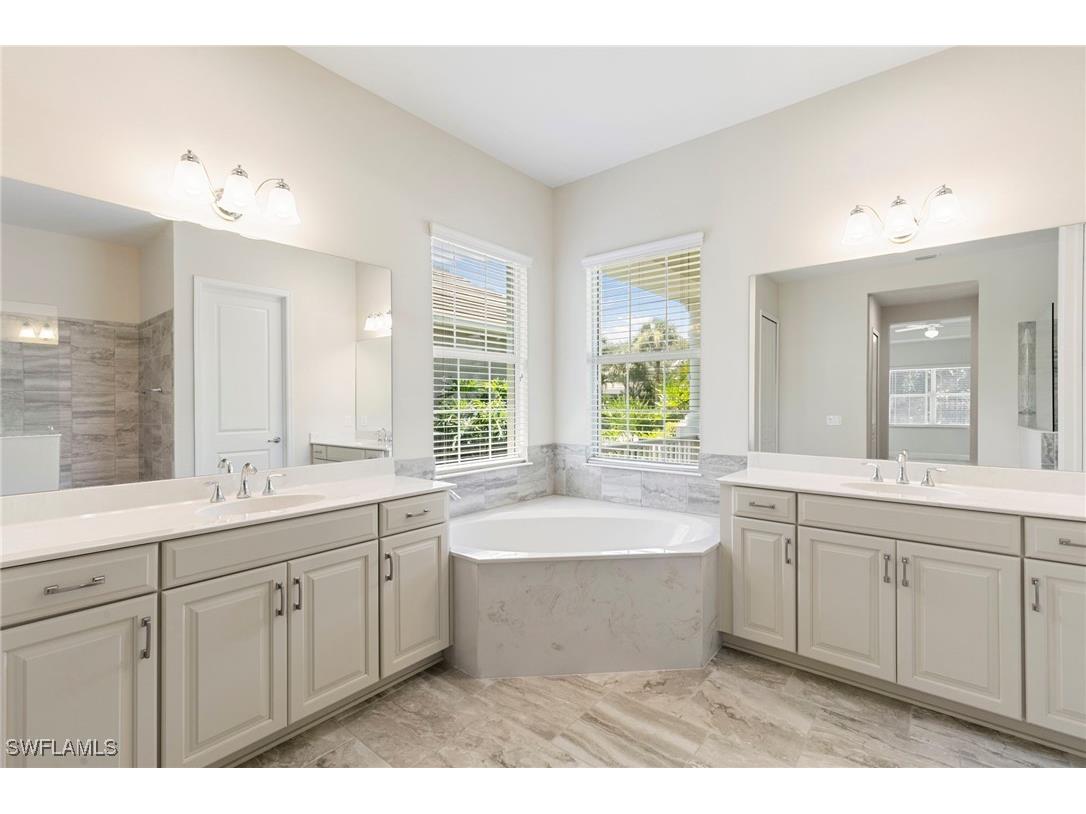 21539 Oaks Of Estero Circle Estero FL 33928 225061814 image24