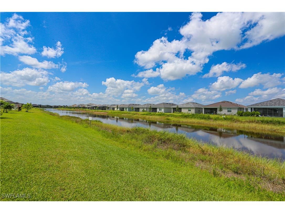 2155 Hamlin Street Naples FL 34120 225068624 image20