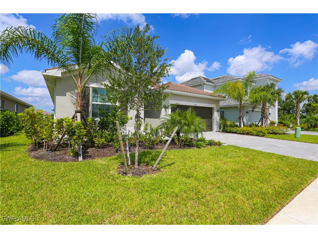 2155 Hamlin Street Naples FL 34120 225068624 image4