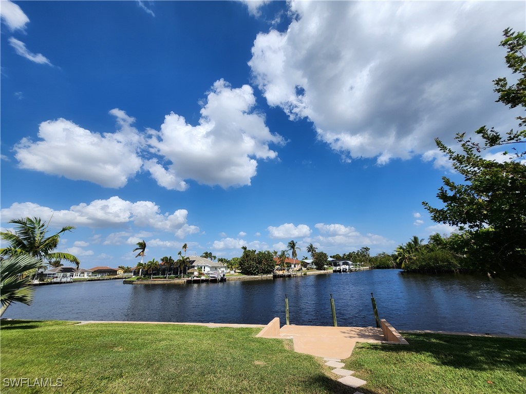2155 SE 20th Place Cape Coral FL 33990 224090319 image1