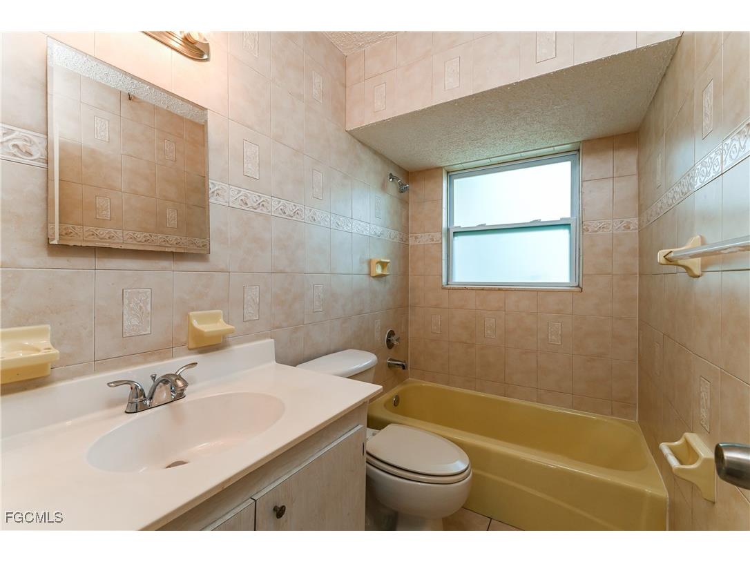 2155 Tropic Avenue Fort Myers FL 33905 2025009925 image13