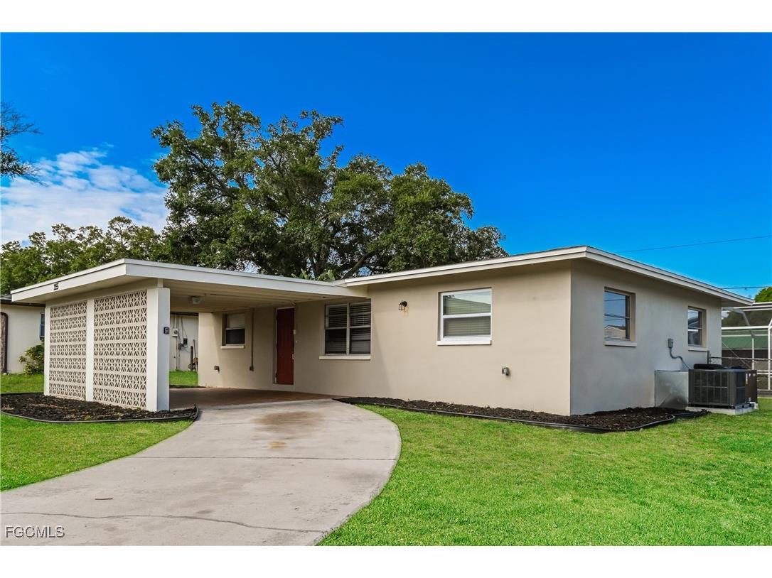 2155 Tropic Avenue Fort Myers FL 33905 2025009925 image2