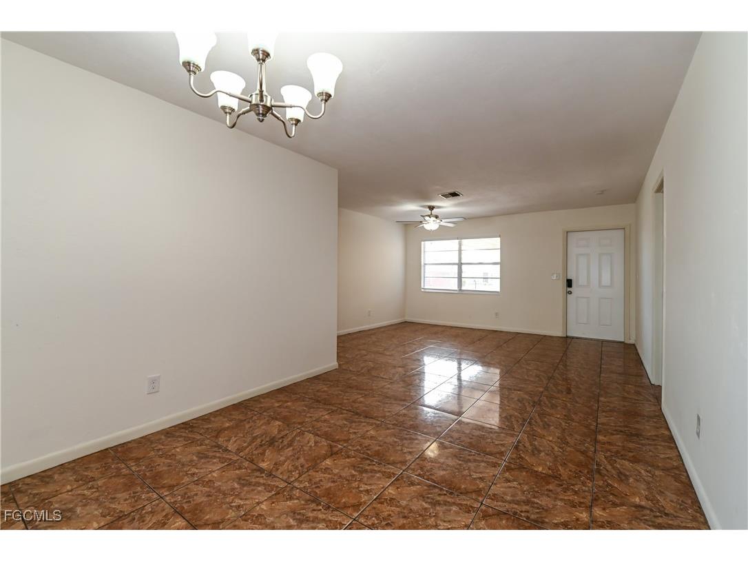 2155 Tropic Avenue Fort Myers FL 33905 2025009925 image4