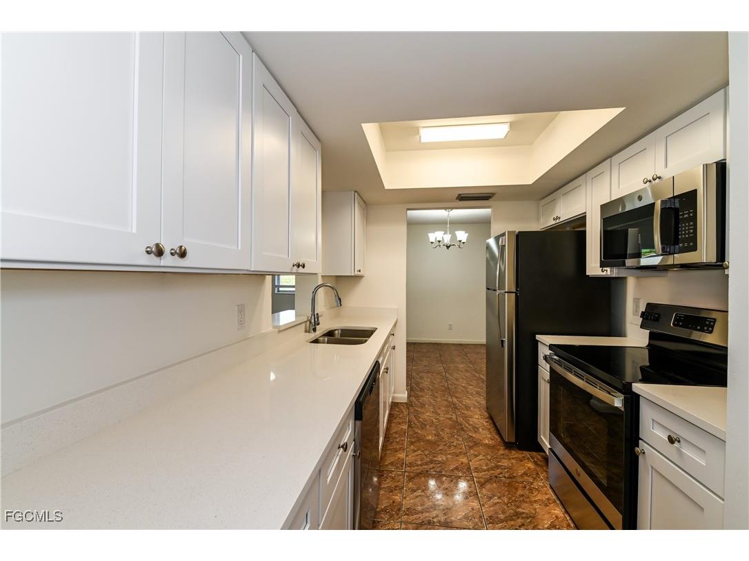 2155 Tropic Avenue Fort Myers FL 33905 2025009925 image6