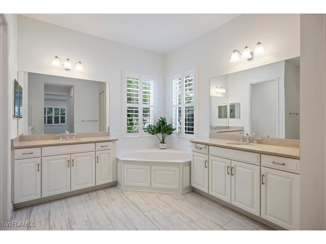 21555 Oaks Of Estero Circle Estero FL 33928 225068240 image20