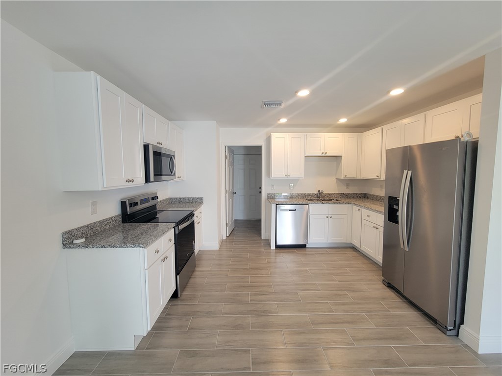 2156 Edison Avenue Fort Myers FL 33901 2026011208 image17