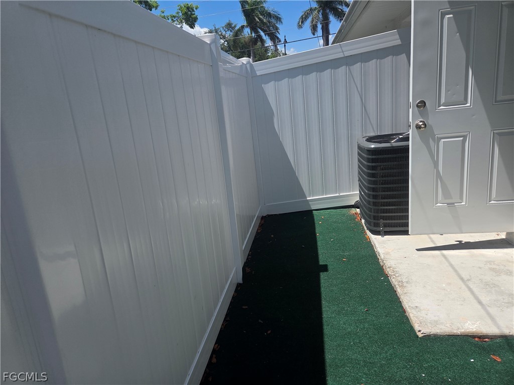 2156 Edison Avenue Fort Myers FL 33901 2026011208 image4