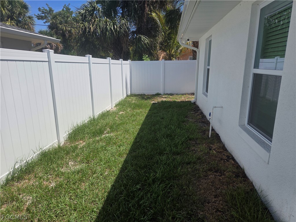 2156 Edison Avenue Fort Myers FL 33901 2026011208 image5