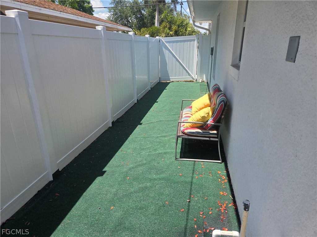2156 Edison Avenue Fort Myers FL 33901 2026011208 image6