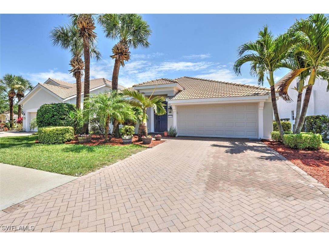 2156 Fairmont Lane Naples FL 34120 223030118 image1