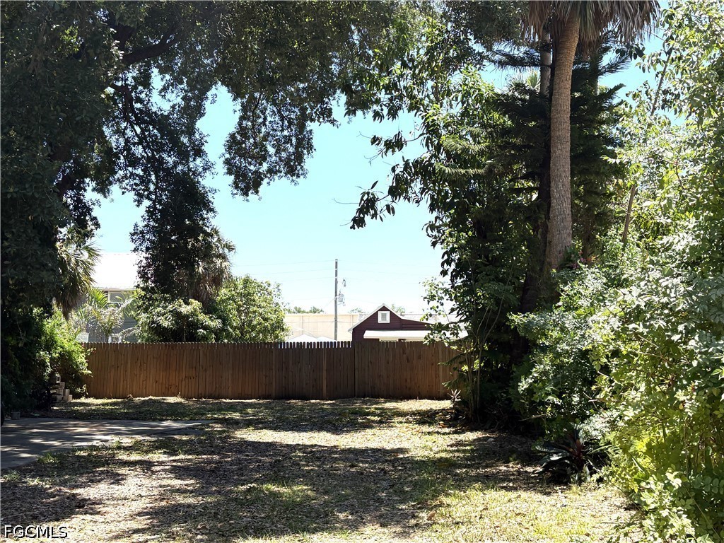 2156 Victoria Avenue Fort Myers FL 33901 2026024311 image20