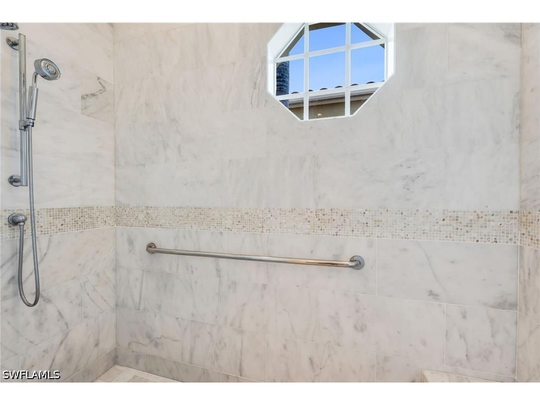 2157 Asti Court Naples FL 34105 226013420 image17