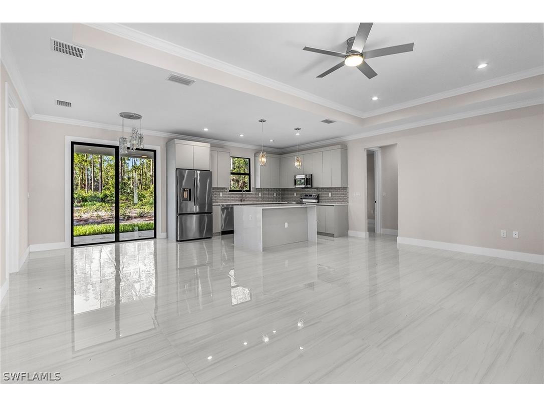 2158 Desoto Boulevard S Naples FL 34117 226007202 image4