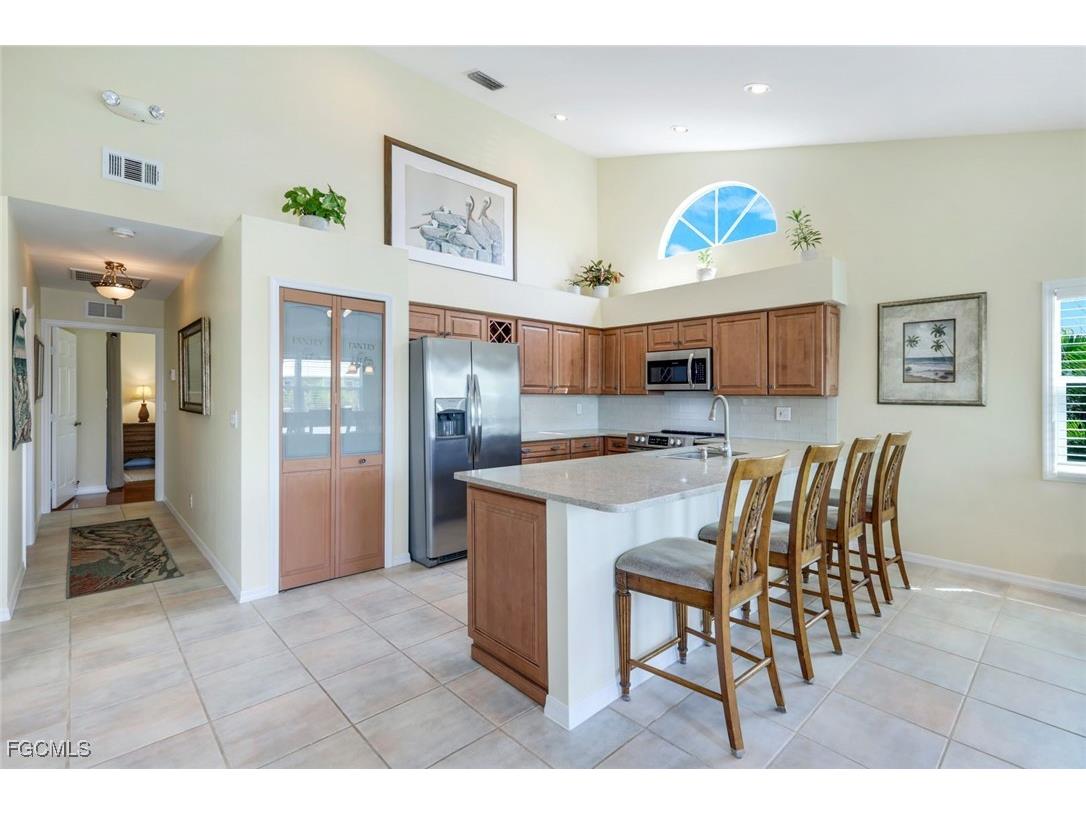 21580 Indian Bayou Drive #582 Fort Myers Beach FL 33931 2025002422 image11