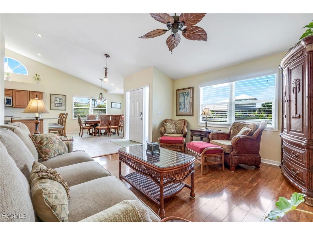 21580 Indian Bayou Drive #582 Fort Myers Beach FL 33931 2025002422 image5