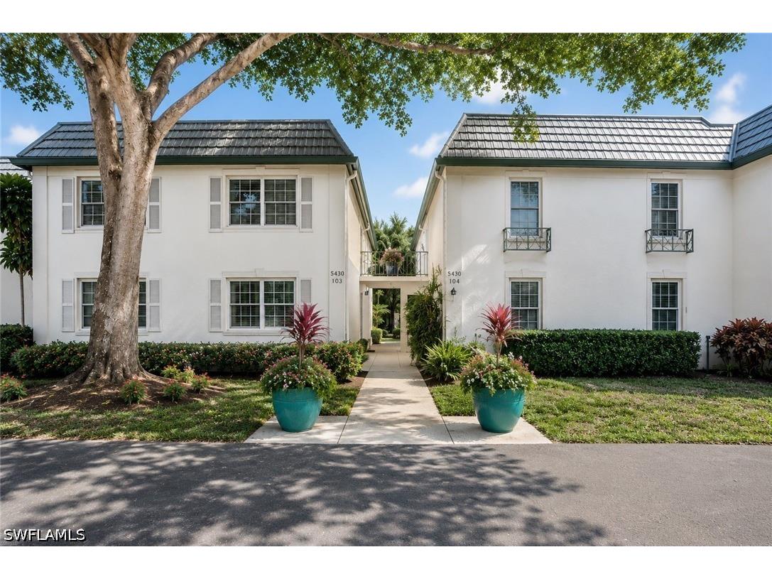 216 Bob O Link Way #A Naples FL 34105 226021986 image1