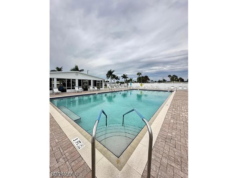 216 Captains Walk North Fort Myers FL 33917 2026008230 image18