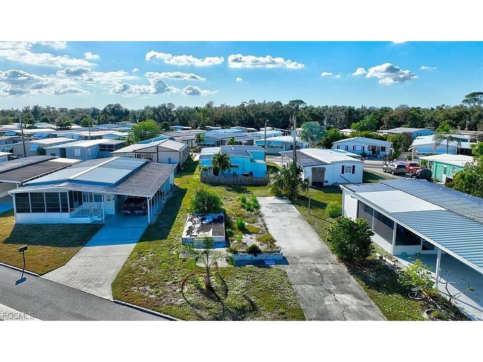 216 Captains Walk North Fort Myers FL 33917 2026008230 image3