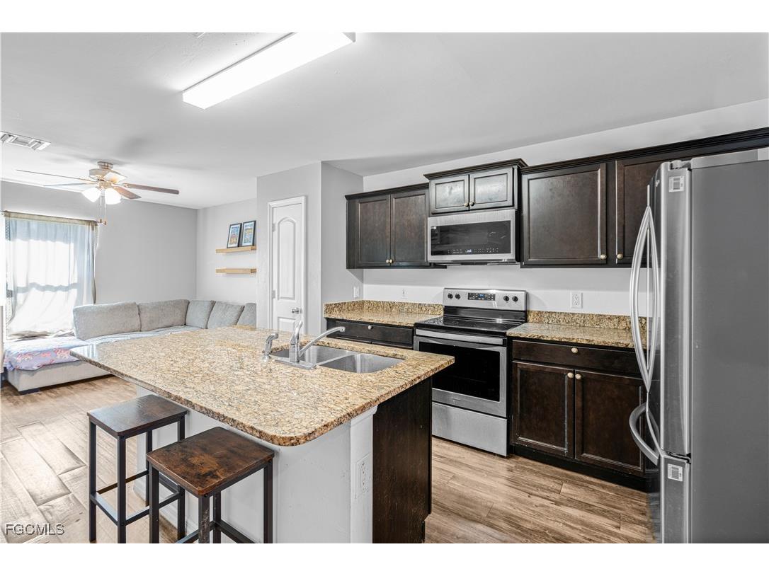 216 Des Cartes Street Fort Myers FL 33913 2025020991 image10