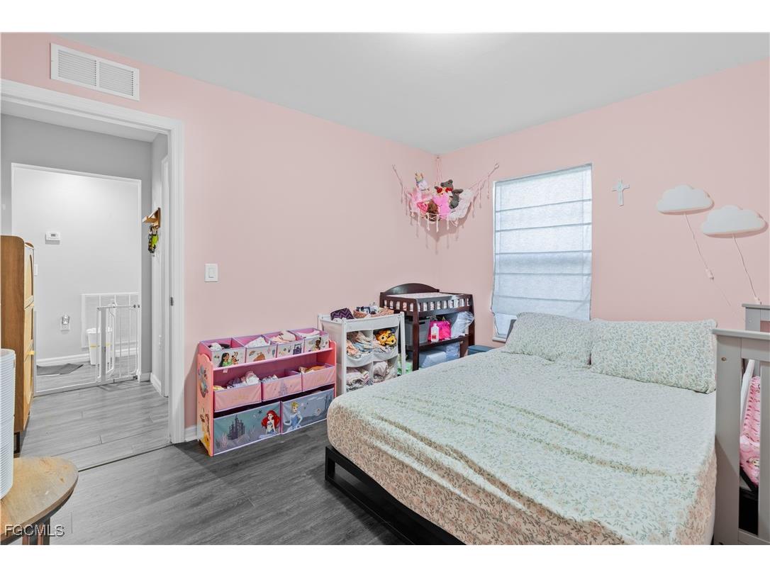 216 Des Cartes Street Fort Myers FL 33913 2025020991 image22