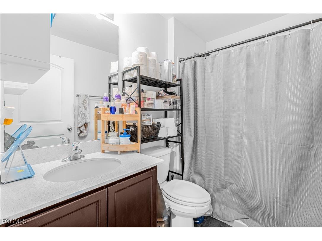 216 Des Cartes Street Fort Myers FL 33913 2025020991 image23