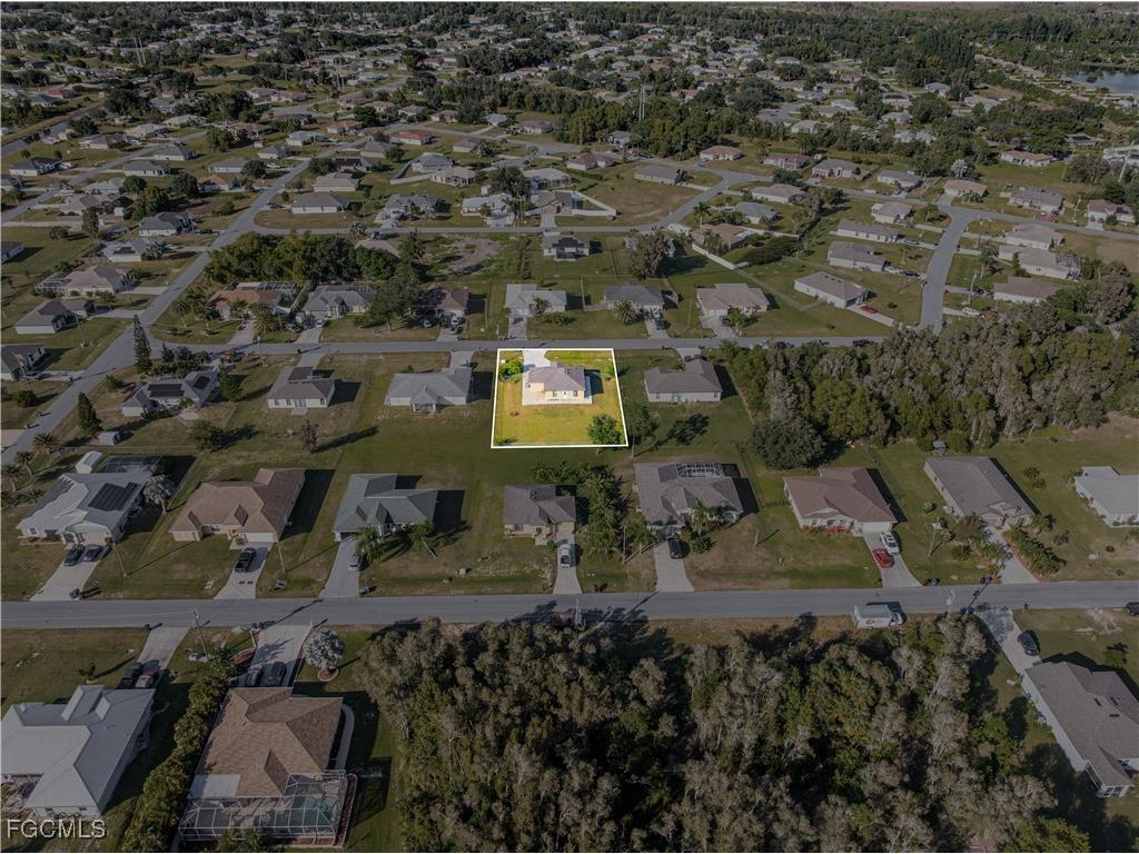 216 Des Cartes Street Fort Myers FL 33913 2025020991 image34