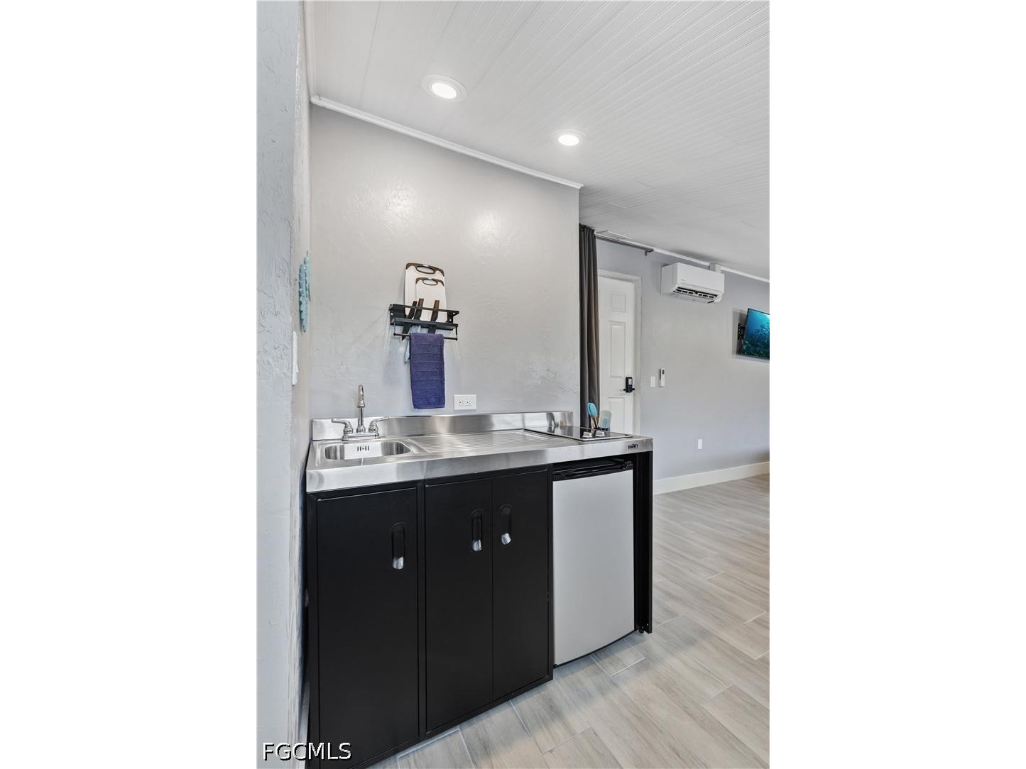 216 Fairweather Lane Fort Myers Beach FL 33931 2026025254 image19