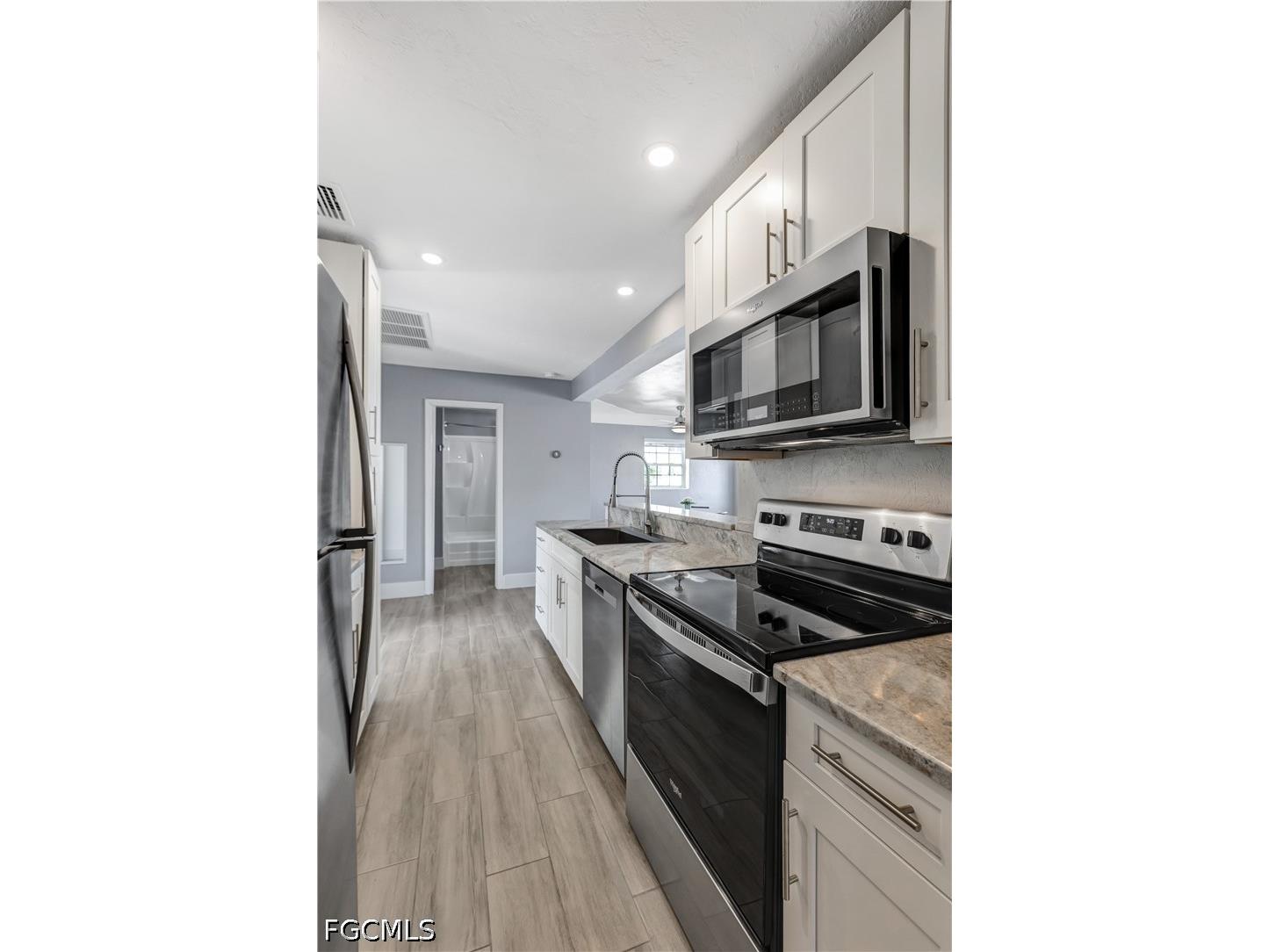 216 Fairweather Lane Fort Myers Beach FL 33931 2026025254 image24