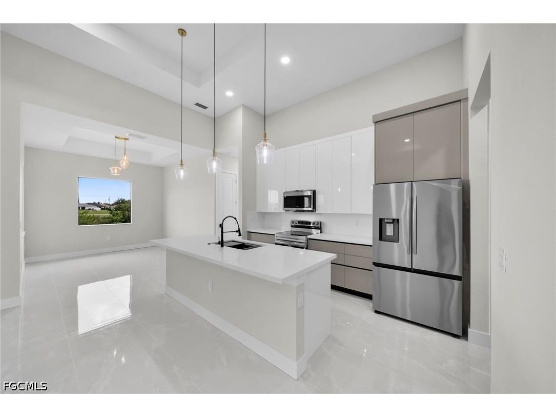 216 NE 25th Terrace Cape Coral FL 33909 2026029853 image11