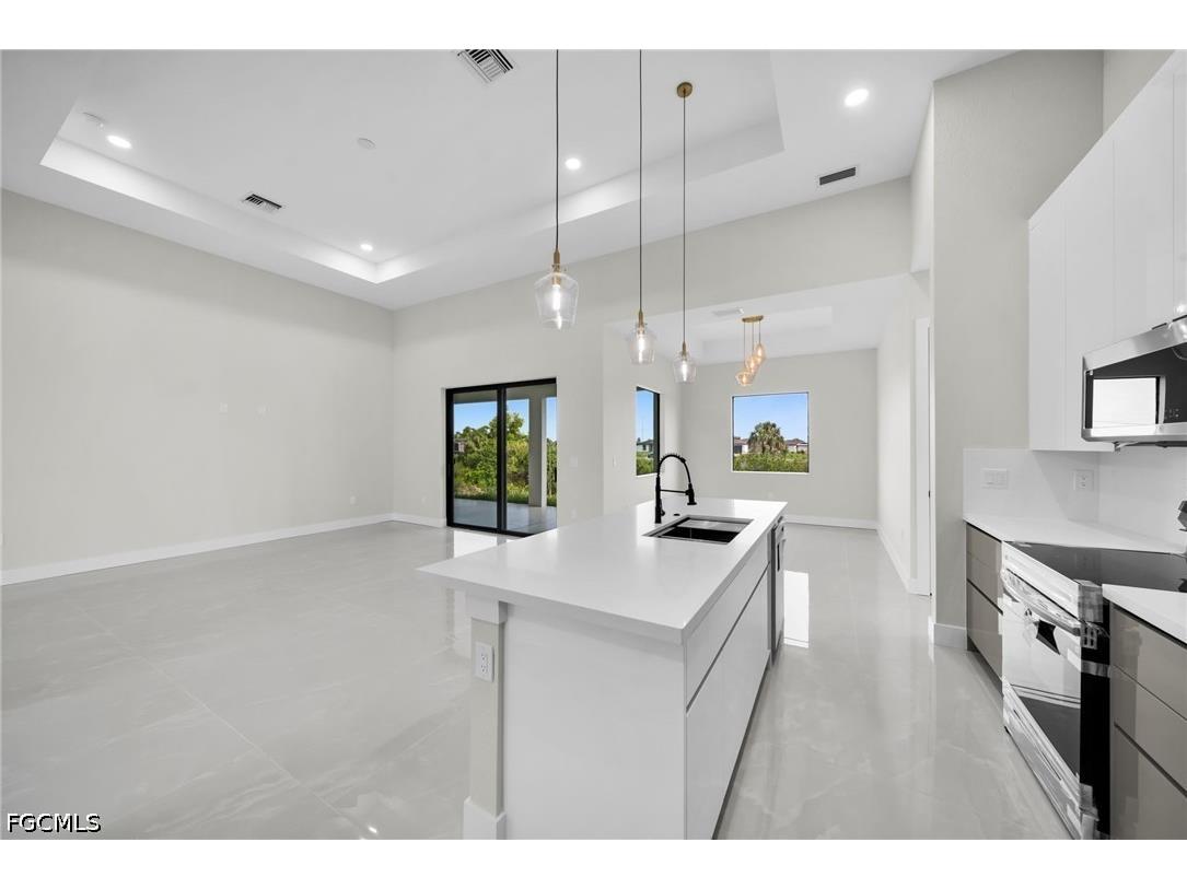 216 NE 25th Terrace Cape Coral FL 33909 2026029853 image13