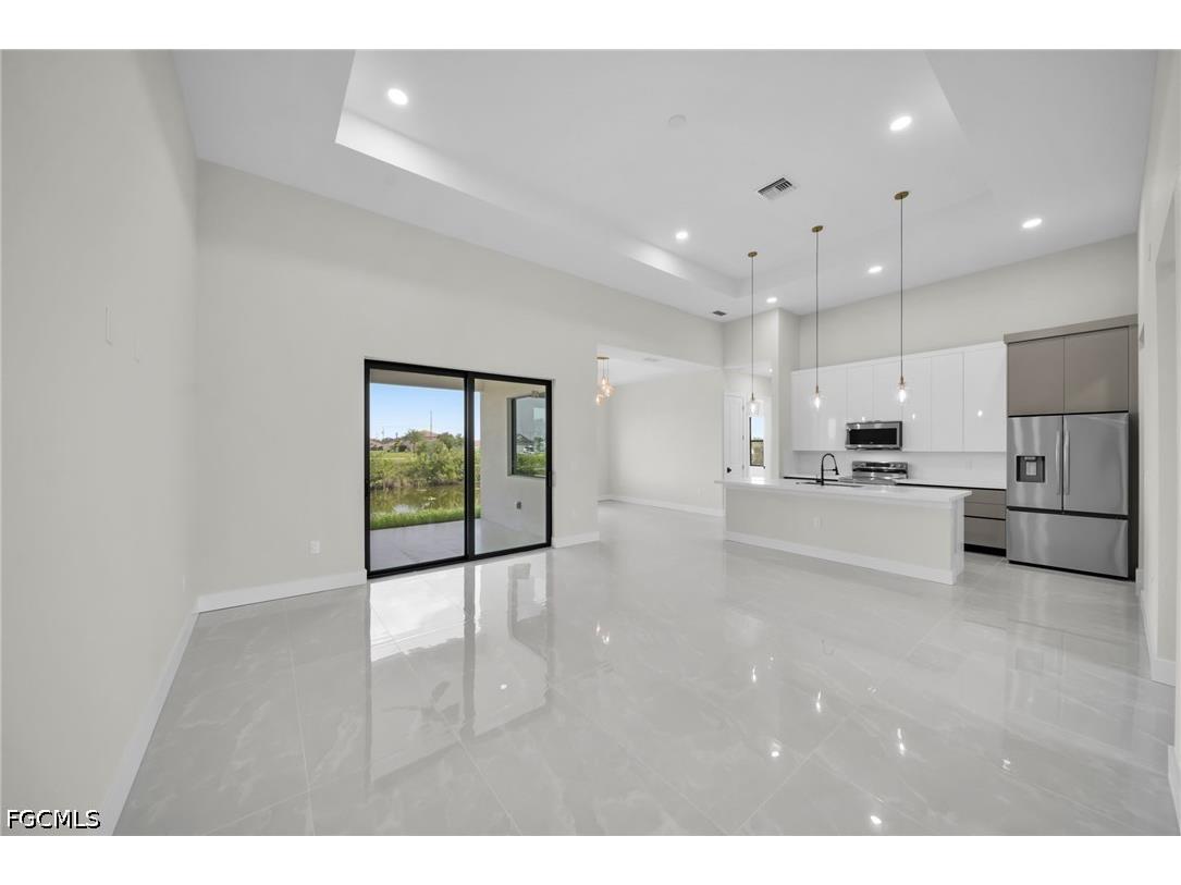 216 NE 25th Terrace Cape Coral FL 33909 2026029853 image6