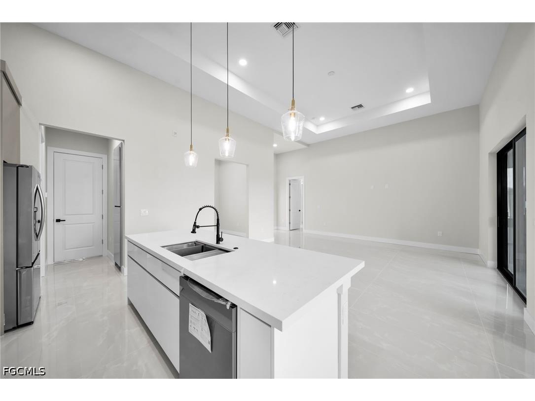 216 NE 25th Terrace Cape Coral FL 33909 2026029853 image9
