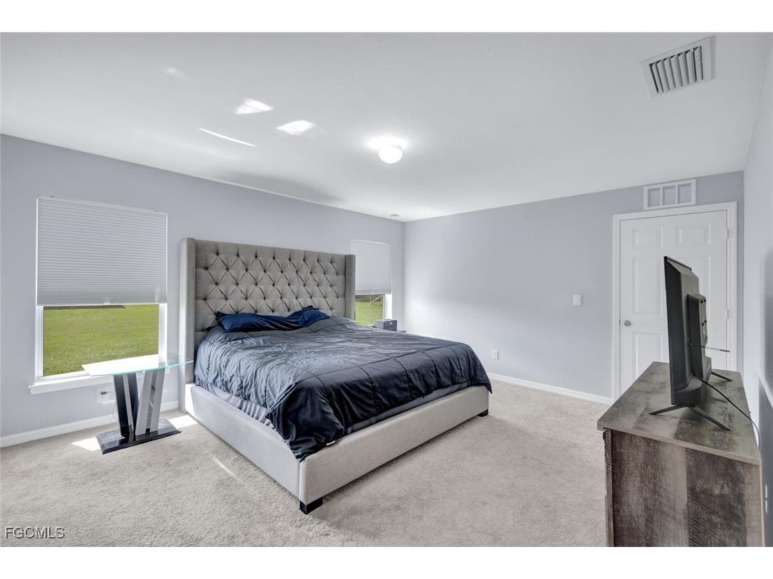 216 NW 9th Terrace Cape Coral FL 33993 2025013326 image15