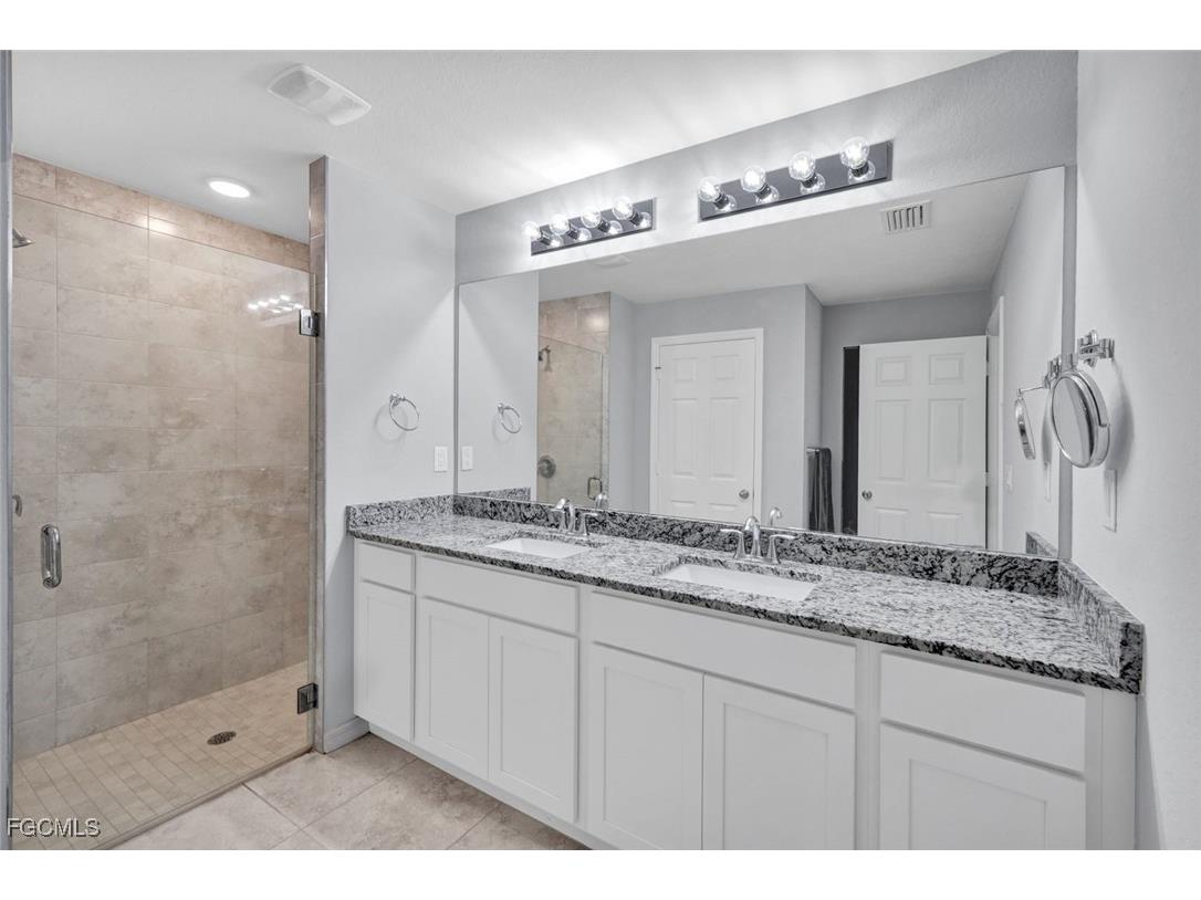 216 NW 9th Terrace Cape Coral FL 33993 2025013326 image16
