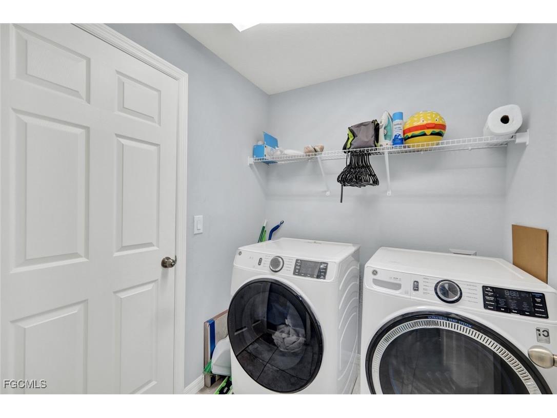 216 NW 9th Terrace Cape Coral FL 33993 2025013326 image21