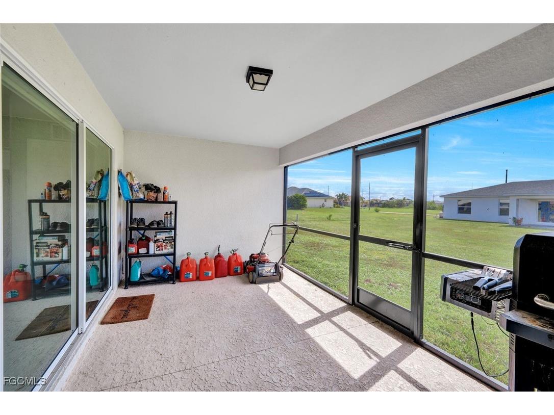 216 NW 9th Terrace Cape Coral FL 33993 2025013326 image23