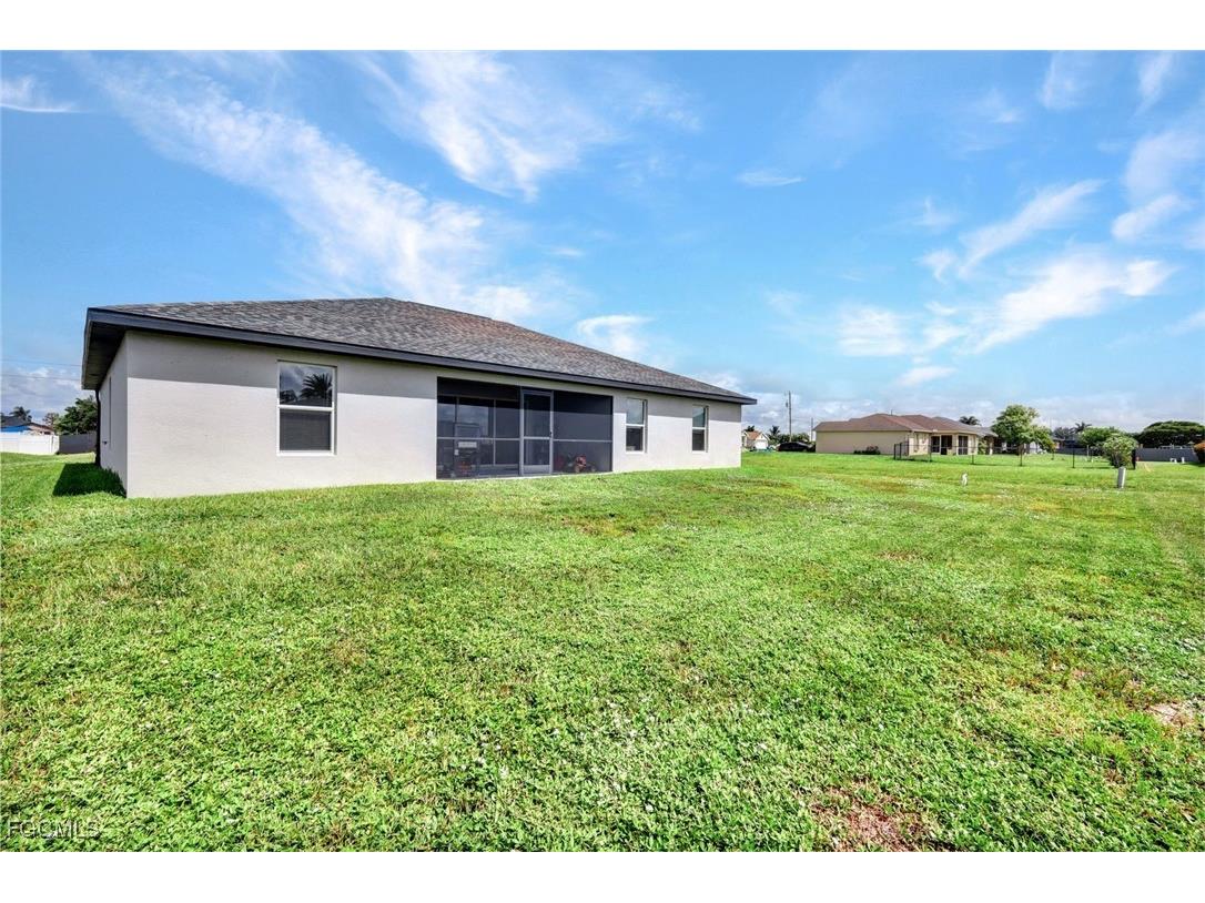 216 NW 9th Terrace Cape Coral FL 33993 2025013326 image24